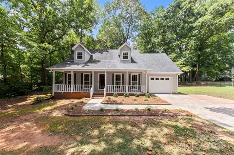 114 Carrigan Dr, Belmont, NC 28012