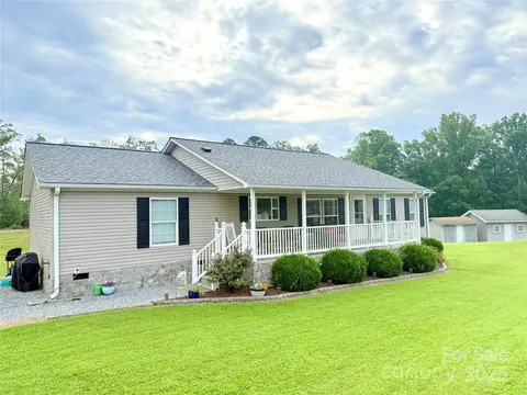 345 Mount Pleasant Church Rd, Marion, NC 28752