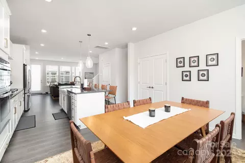 Dining - 408 Catawba Ave, Davidson, NC 28036 photo 2 of 2