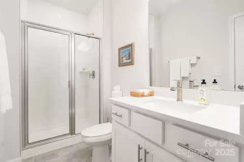 Bath - 408 Catawba Ave, Davidson, NC 28036 photo 1 of 3
