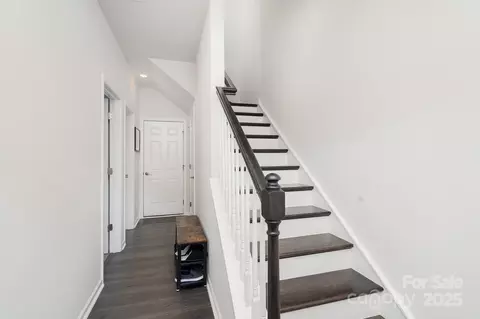 Entry Way - 408 Catawba Ave, Davidson, NC 28036 photo 1 of 1