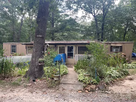 Exterior - 5790 Summer Ln, Cherryville, NC 28021 photo 2 of 13