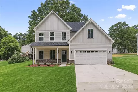 329 Henderson Cir, Harrisburg, NC 28075