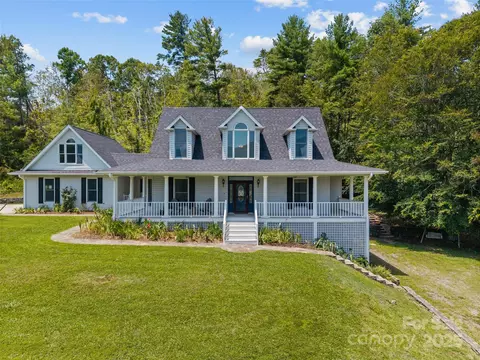 34 Anderson Rd, Weaverville, NC 28787