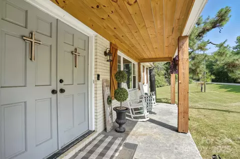 3306 Barr Rd, Concord, NC 28027 photo 3