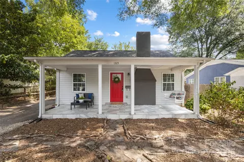 1325 Shamrock Dr, Charlotte, NC 28205
