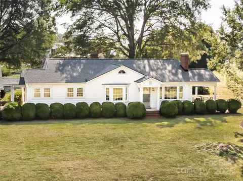 645 Deal Rd, Mooresville, NC 28115