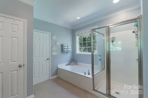 Bath - 779 Fairway Point Dr, Tega Cay, SC 29708 photo 2 of 4
