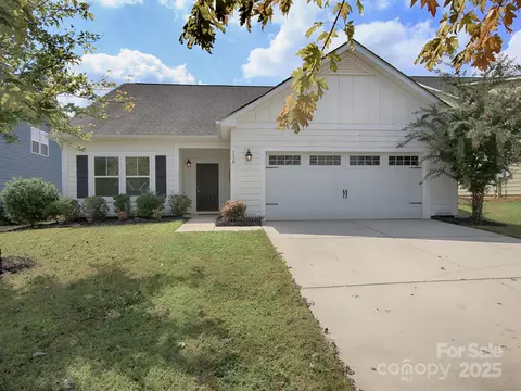 130 Jana Dr, Statesville, NC 28677