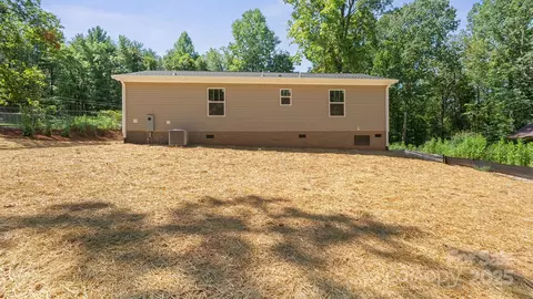 Exterior - 3045 8th Se Ave SE, Conover, NC 28613 photo 2 of 2