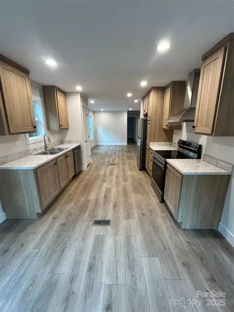 Kitchen - 3045 8th Se Ave SE, Conover, NC 28613 photo 3 of 3