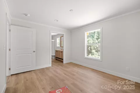 Bedroom - 3045 8th Se Ave SE, Conover, NC 28613 photo 6 of 6