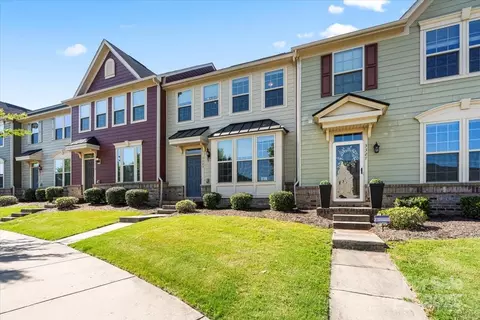 3323 Major Samuals Way, Charlotte, NC 28208