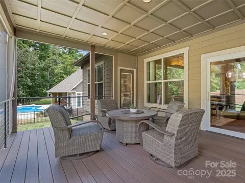 Exterior - 88 Ledgestone Dr, Fairview, NC 28730 photo 5 of 7