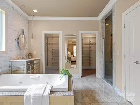 Bath - 88 Ledgestone Dr, Fairview, NC 28730 photo 2 of 6