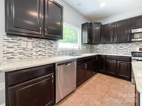 Kitchen - 4724 Kiddle Ln, Monroe, NC 28110 photo 6 of 7