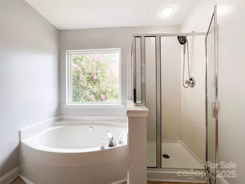 Bath - 4724 Kiddle Ln, Monroe, NC 28110 photo 5 of 6