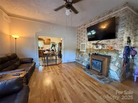 Living - 17 3rd St, Marion, NC 28752 photo 2 of 2