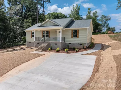1964 Noles Cir, Lincolnton, NC 28092