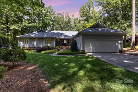 16224 Leeward Ln, Huntersville, NC 28078