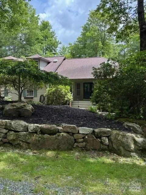23 Dvga Ct, Brevard, NC 28712