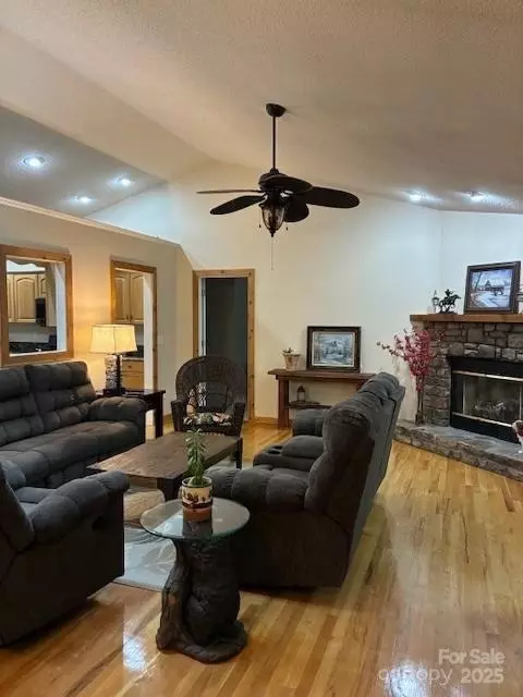 23 Dvga Ct, Brevard, NC 28712 photo 9