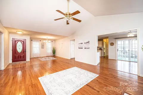 Living - 3501 Overbrook Dr, Conover, NC 28613 photo 4 of 4