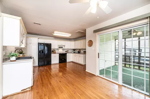 Kitchen - 3501 Overbrook Dr, Conover, NC 28613 photo 5 of 5