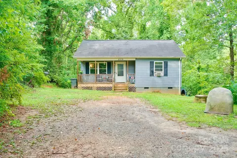2379 Pea Ridge Rd, Mill Spring, NC 28756