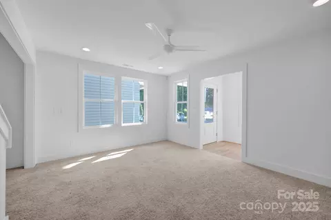 Living - 205 Davidson Gateway Dr, Davidson, NC 28036 photo 2 of 3