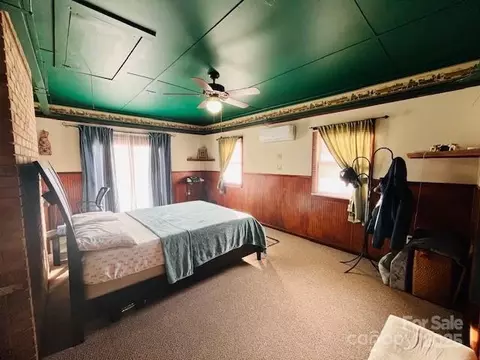 90 Long St, Marion, NC 28752 photo 12