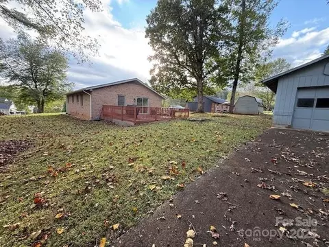 90 Long St, Marion, NC 28752 photo 28