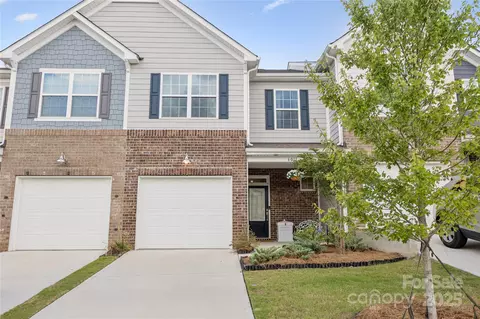 6011 Chelsea Oaks Rdg, Tega Cay, SC 29708