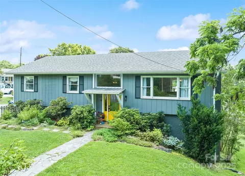 9 Hamburg Mountain Rd, Weaverville, NC 28787