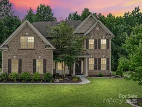 9639 Estridge Ln, Concord, NC 28027