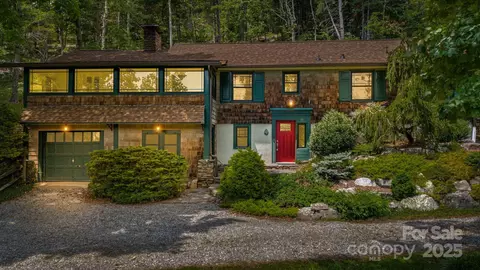 92 Hamburg Mountain Rd, Weaverville, NC 28787