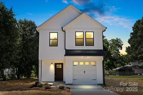 8920 Harrisburg Rd, Charlotte, NC 28215