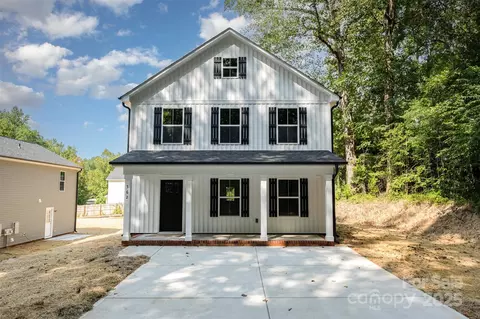 562 Westover Ave, Kannapolis, NC 28081
