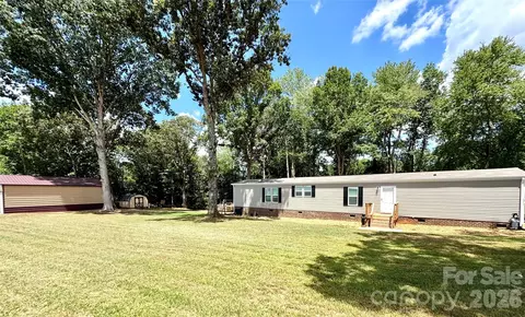 4850 Gideon Dr, Lincolnton, NC 28092