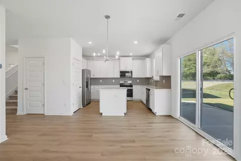 329 Knotty Wood Dr, Monroe, NC 28110 photo 5