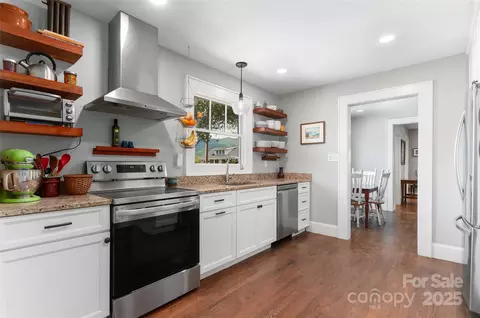 Kitchen - 331 Painter St, Canton, NC 28716 photo 1 of 2