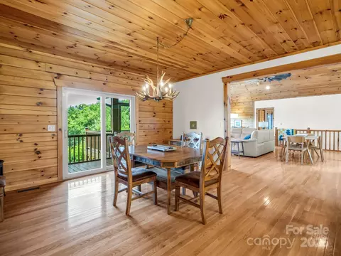 Dining - 537 Summit Pkwy, Bostic, NC 28018 photo 2 of 2