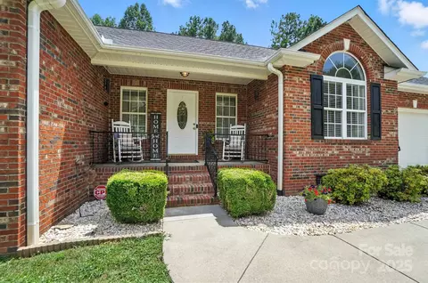 7288 Pine Ridge Dr, Denver, NC 28037