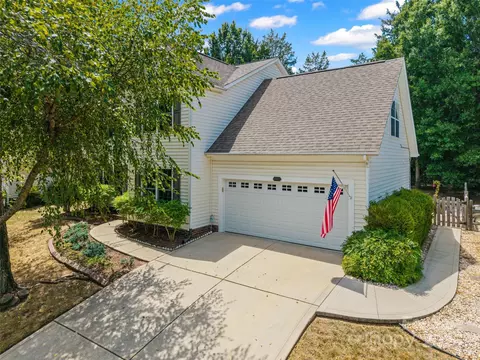 11621 Withers Mill Dr, Charlotte, NC 28278