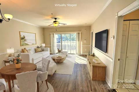 9022 Meadow Vista Rd, Charlotte, NC 28213