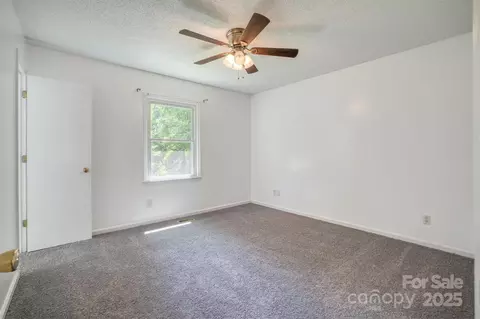 Bedroom - 3318 Danial St, Conover, NC 28613 photo 4 of 4