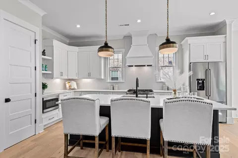 Kitchen - 827 Naples Dr, Davidson, NC 28036 photo 1 of 6