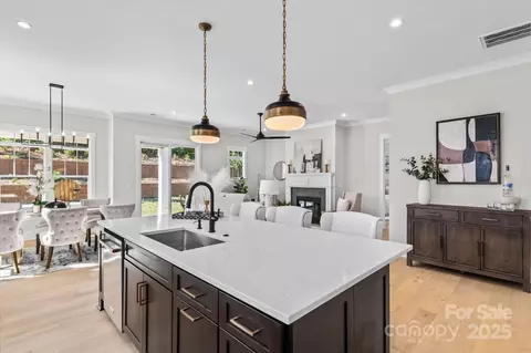 Kitchen - 827 Naples Dr, Davidson, NC 28036 photo 6 of 6