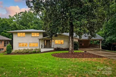 6527 Burlwood Rd, Charlotte, NC 28211