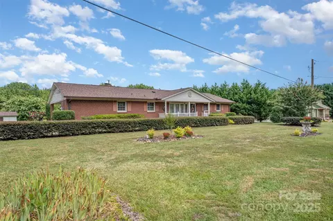 2236 Old Hickory Grove Rd, Mount Holly, NC 28120